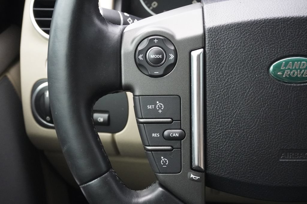 Used 2013 Land Rover LR4 HSE LUX AWD/4WD image 12