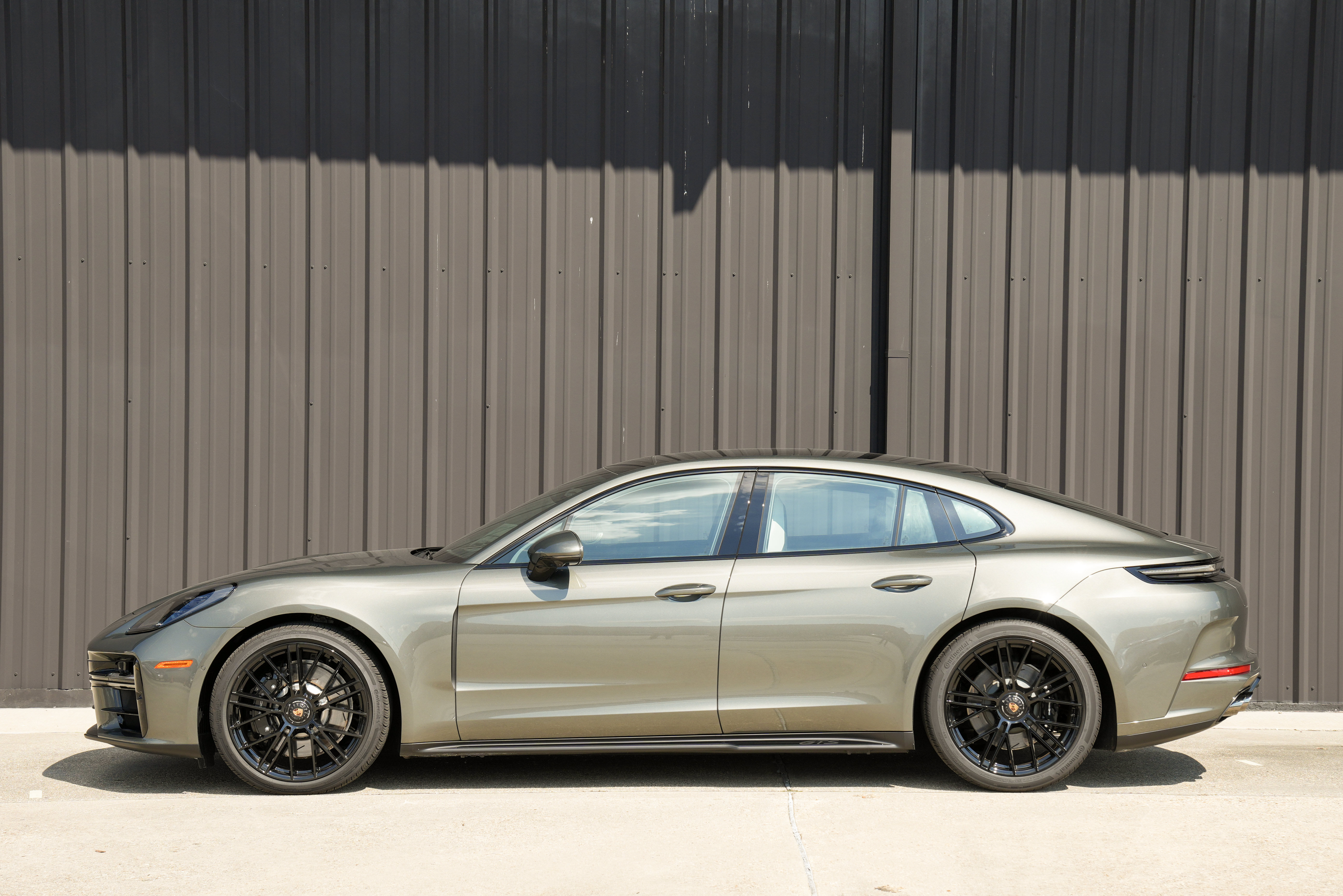 New 2026 Porsche Panamera GTS AWD/4WD image 2