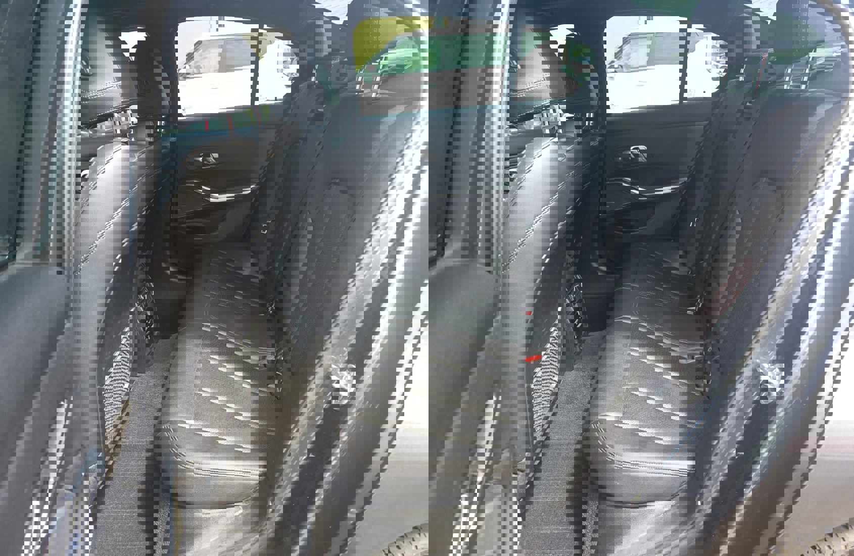 Used 2022 BMW M340i xDrive w/ Premium Package image 10