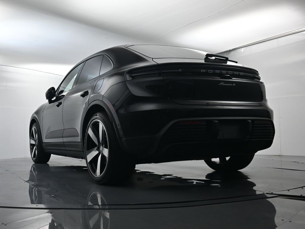 Certified 2024 Porsche Macan 4 Electric image 50