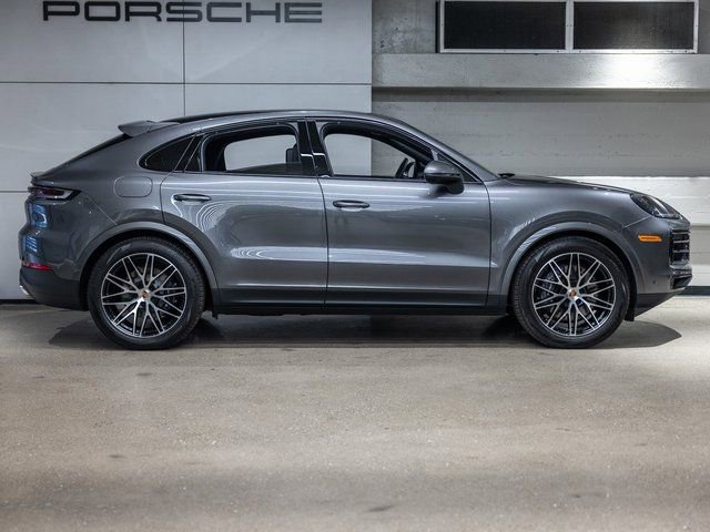 Certified 2025 Porsche Cayenne Coupe image 9
