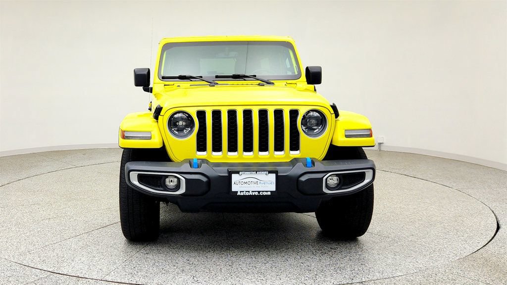 Used 2023 Jeep Wrangler Unlimited Sahara w/ Cold Weather Group AWD/4WD image 2