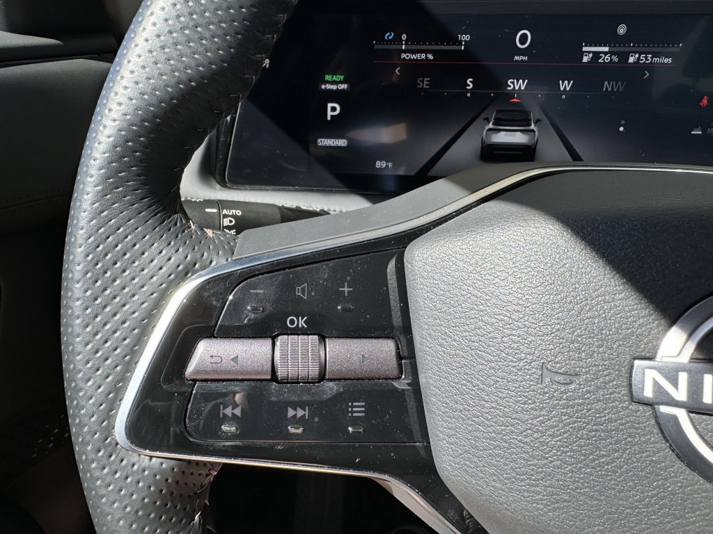 Used 2023 Nissan Ariya FWD image 29