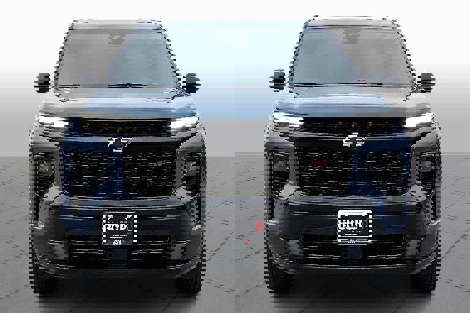 Used 2024 Chevrolet Traverse RS image 3