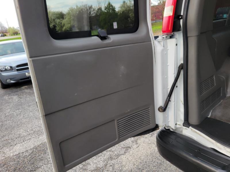 Used 2016 Chevrolet Express 2500 LS RWD image 35