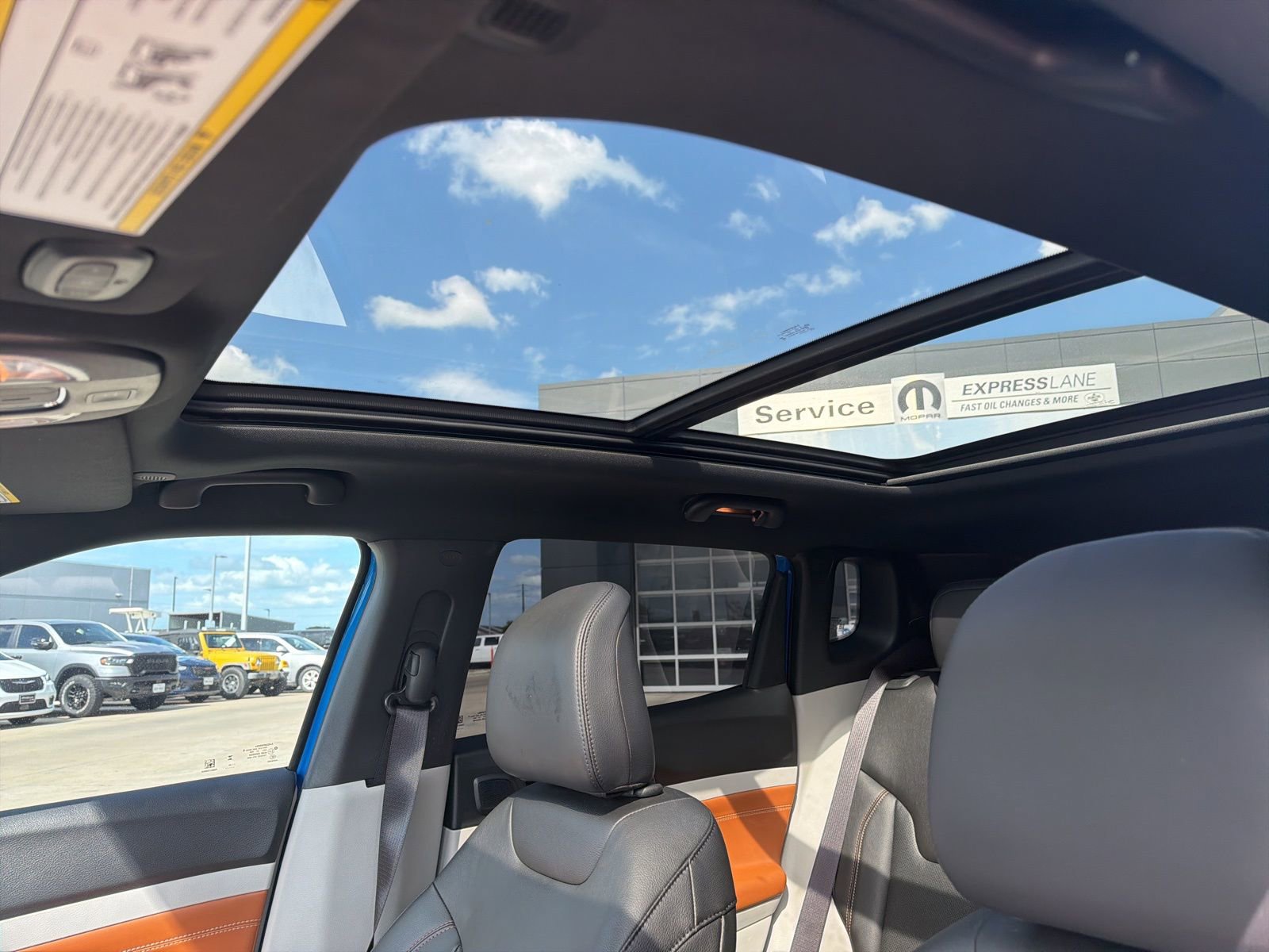 Used 2023 Jeep Compass Limited w/ Elite Group image 15