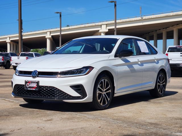 Used 2025 Volkswagen Jetta Sport image 3