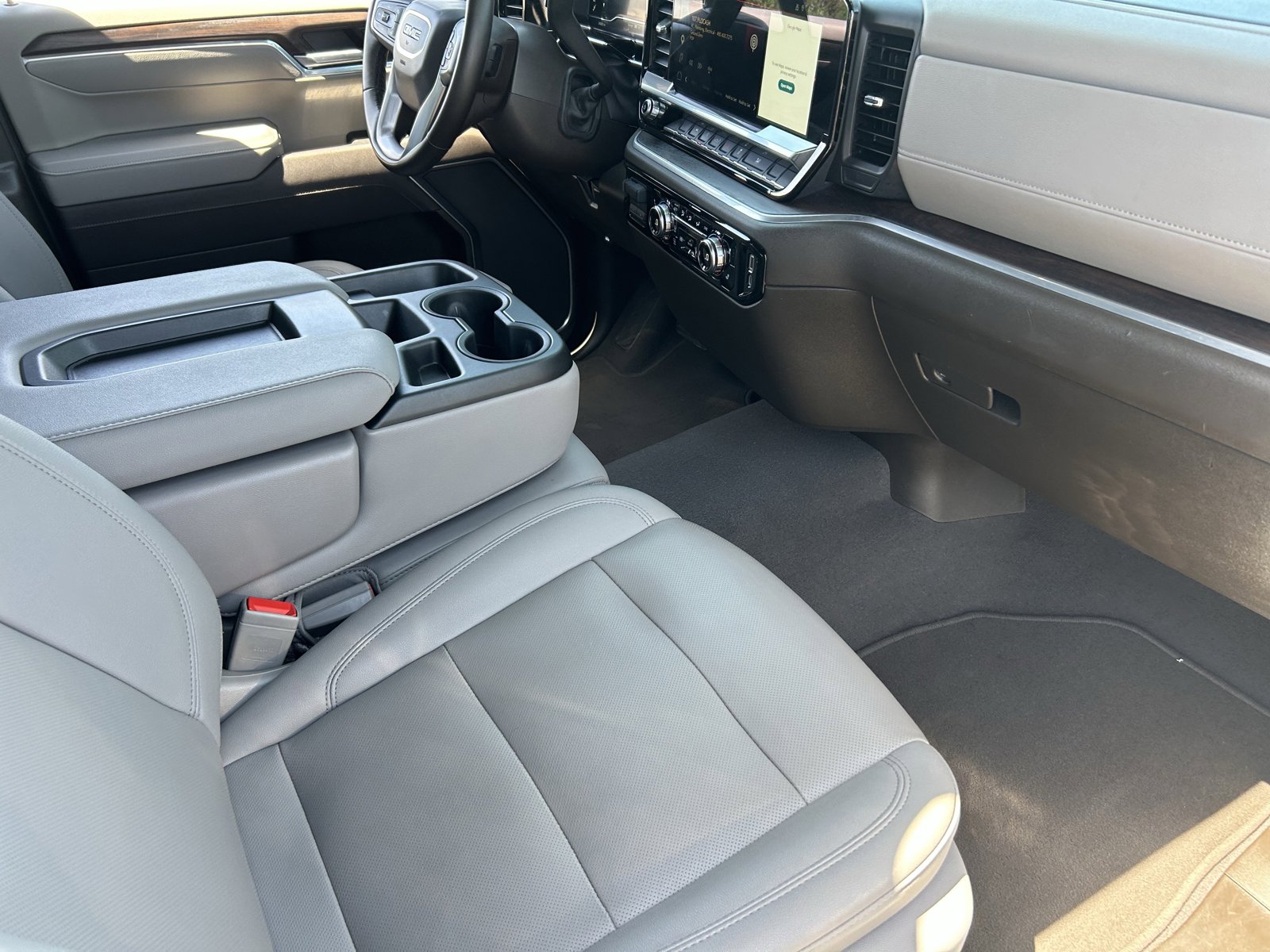 Used 2025 GMC Sierra 1500 SLT RWD image 12