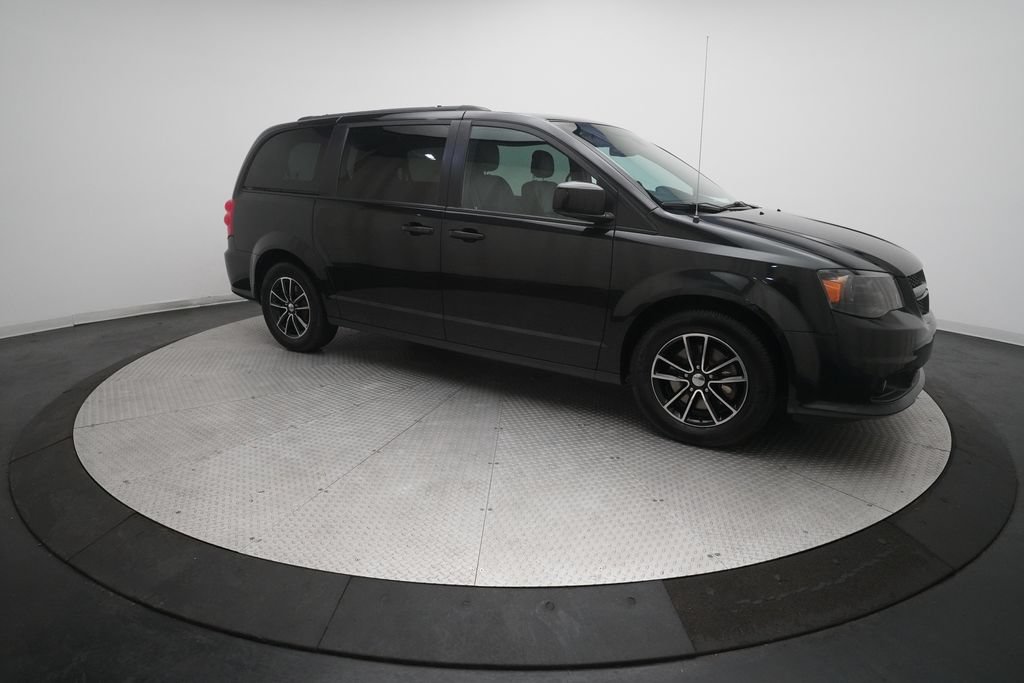 Used 2018 Dodge Grand Caravan GT FWD image 36