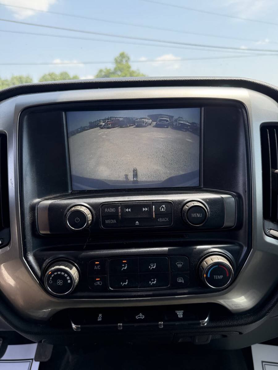 Used 2018 Chevrolet Silverado 2500 LT AWD/4WD image 17