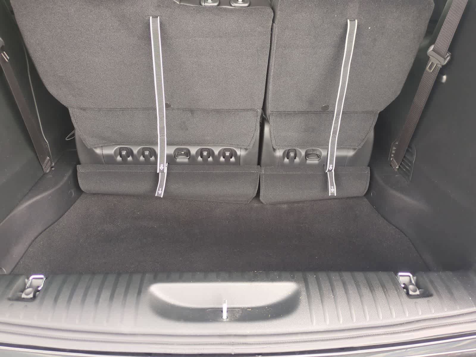 New 2027 Chrysler Pacifica Select FWD image 33