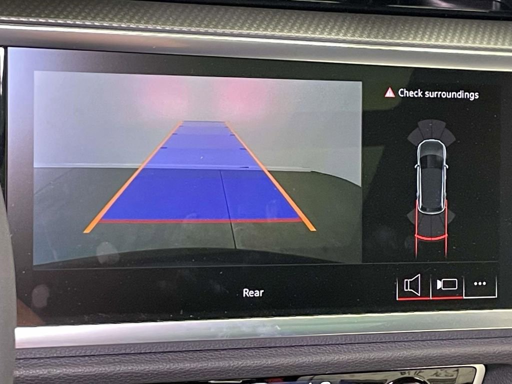 New 2025 Audi Q3 2.0T Premium image 29