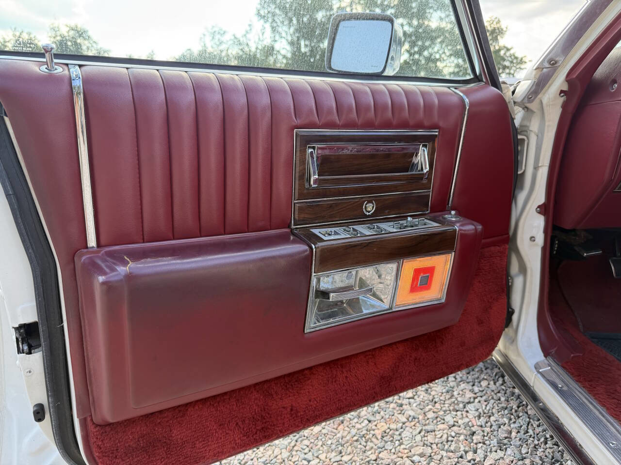 Used 1989 Cadillac Brougham image 9