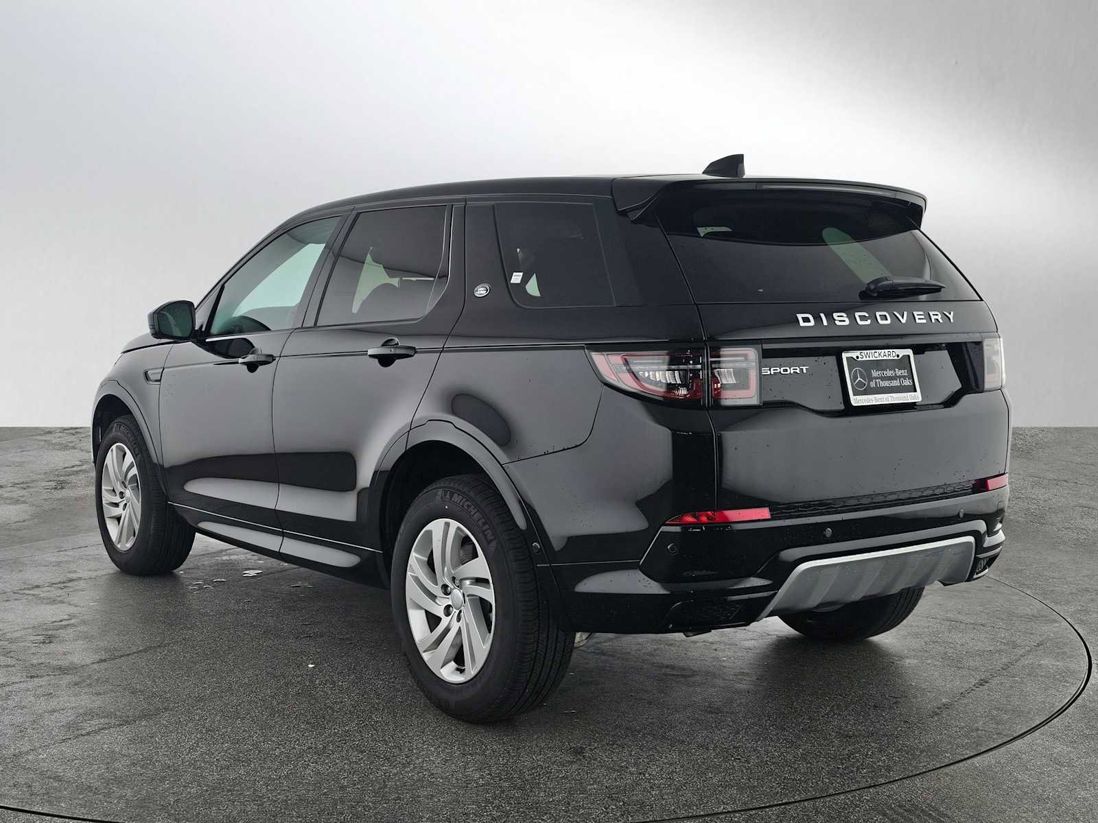 Used 2025 Land Rover Discovery Sport S AWD/4WD image 5