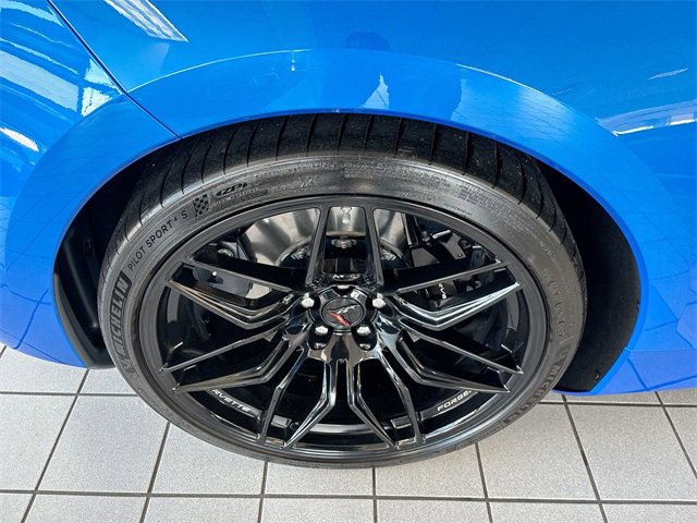 Used 2024 Chevrolet Corvette Z06 image 13