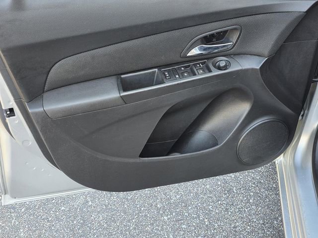 Used 2016 Chevrolet Cruze LT FWD image 23