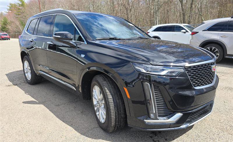 Used 2024 Cadillac XT6 Luxury w/ LPO, Floor Liner Package AWD/4WD image 4