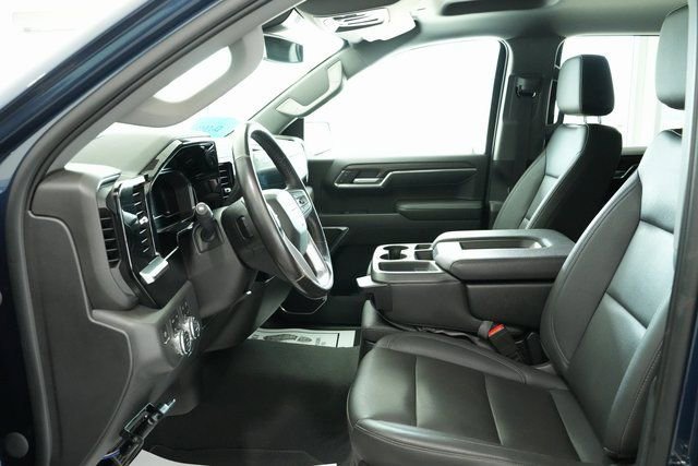 Used 2022 GMC Sierra 1500 SLT w/ X31 Off-Road Package image 15