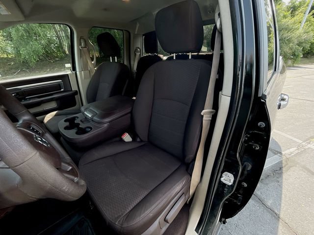 Used 2017 RAM 1500 Classic SLT AWD/4WD image 17