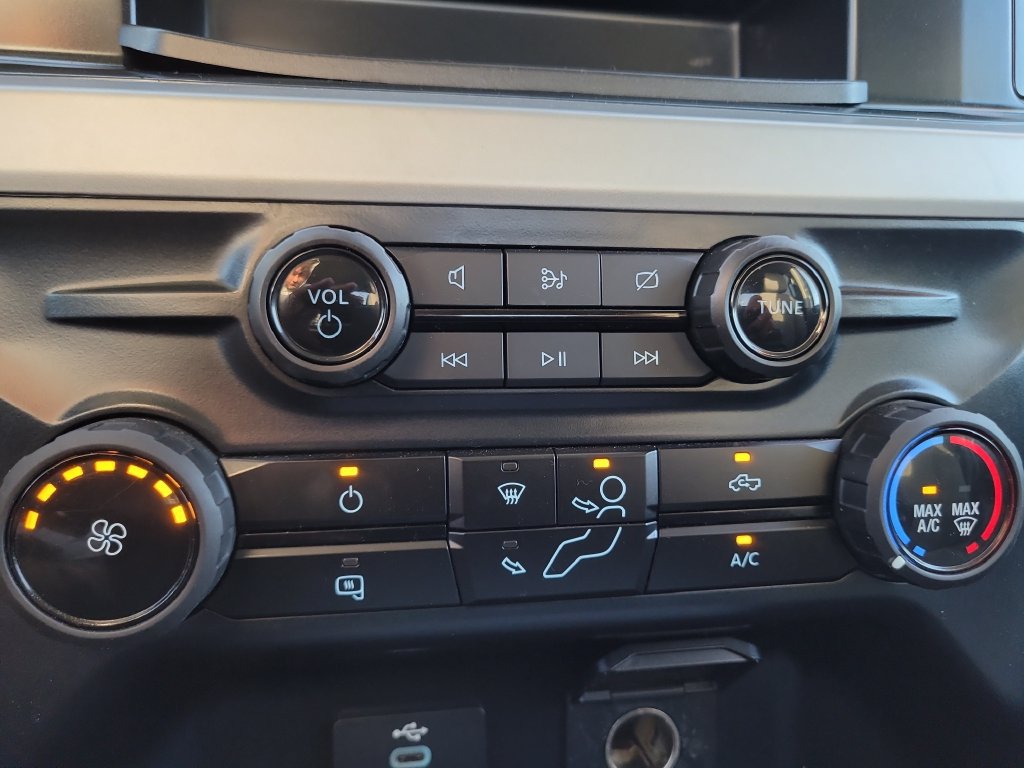Used 2024 Ford F250 XLT AWD/4WD image 26