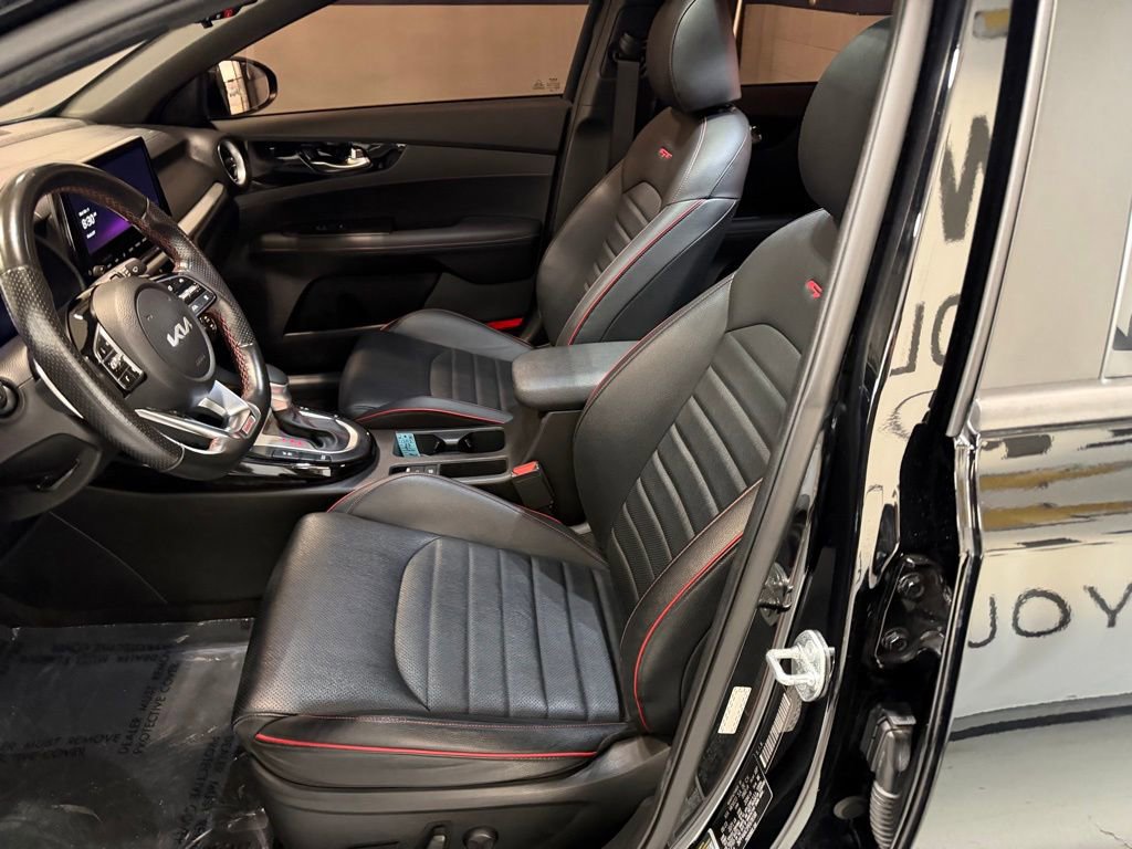 Used 2023 Kia Forte GT w/ GT2 Package image 29