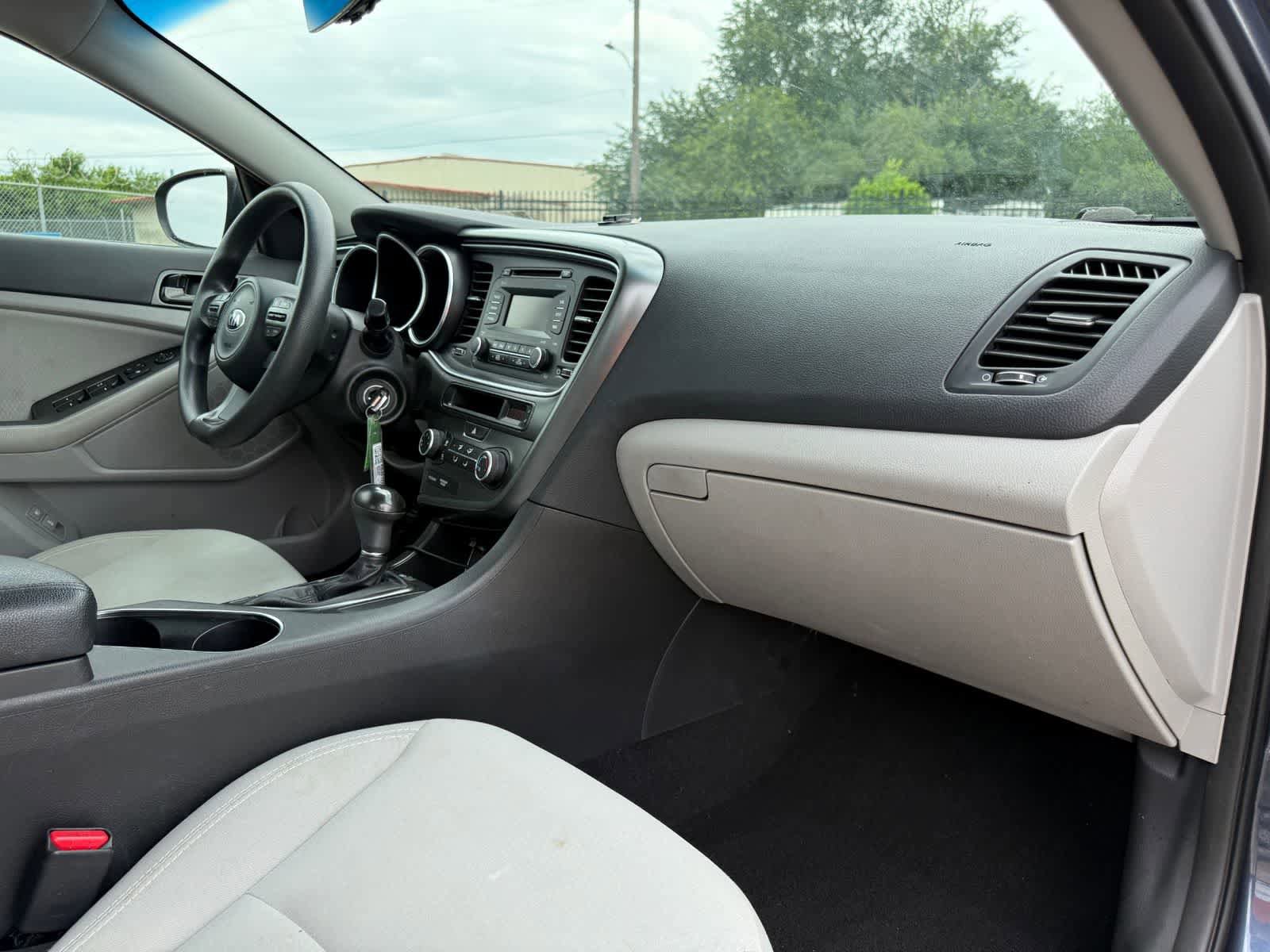 Used 2015 Kia Optima LX FWD image 21