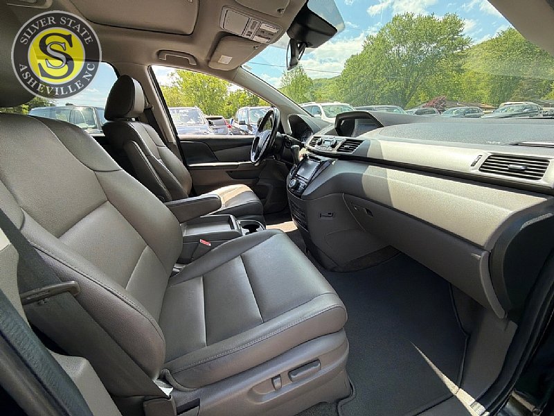Used 2014 Honda Odyssey Touring image 17