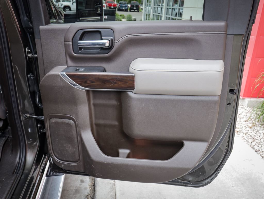 Used 2022 GMC Sierra 2500 SLT w/ SLT Preferred Package AWD/4WD image 29