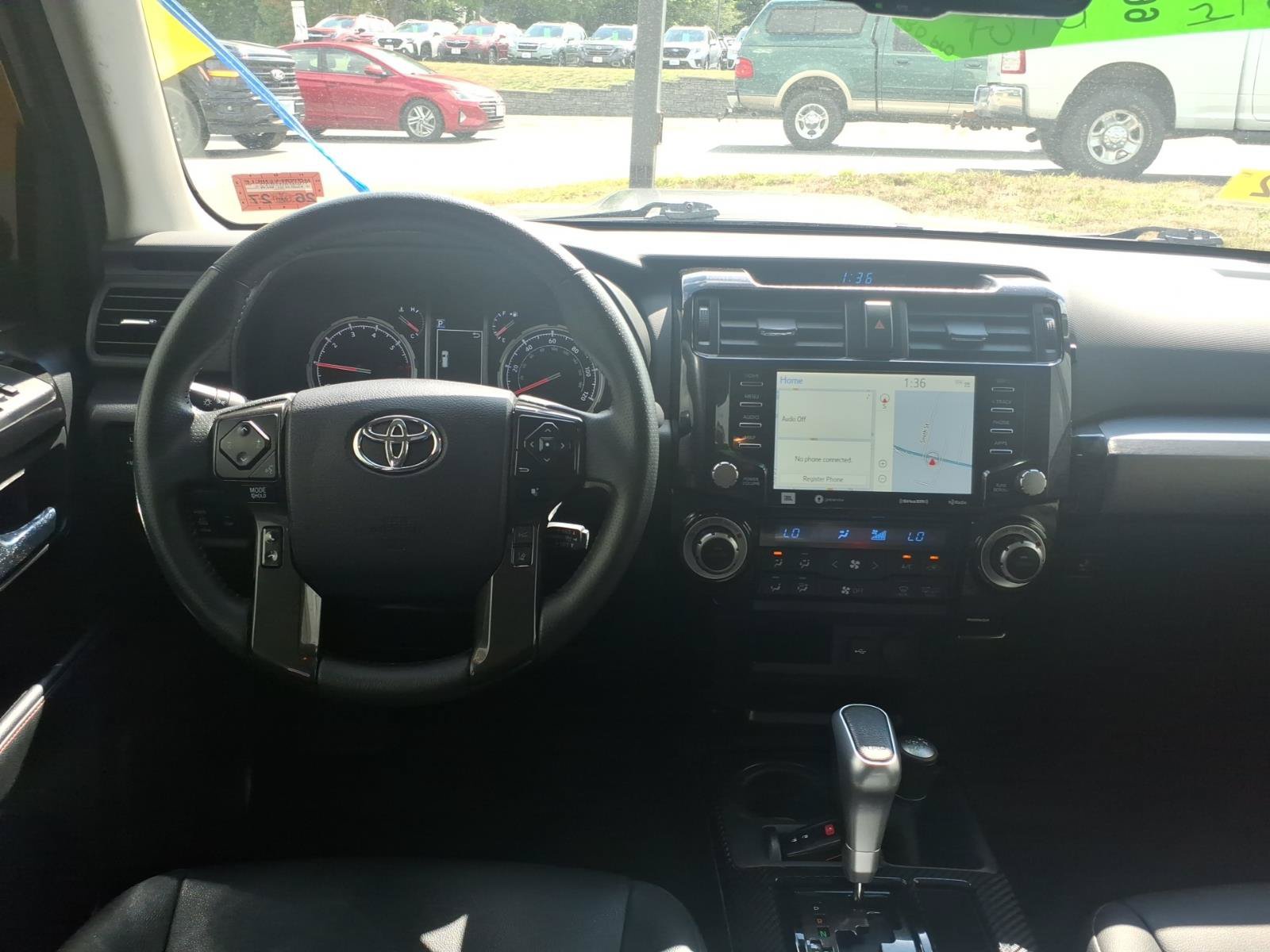 Used 2022 Toyota 4Runner TRD Pro AWD/4WD image 9