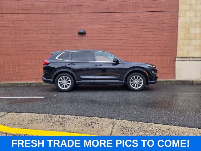 Used 2025 Honda CR-V EX image 1