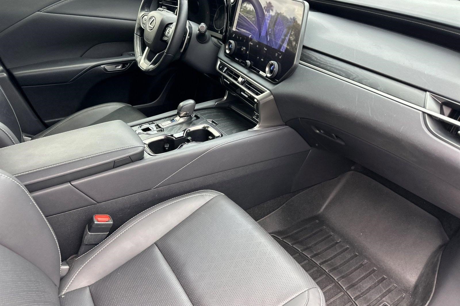 Certified 2024 Lexus RX 350 Premium w/ Accessory Package (Z1) FWD image 33