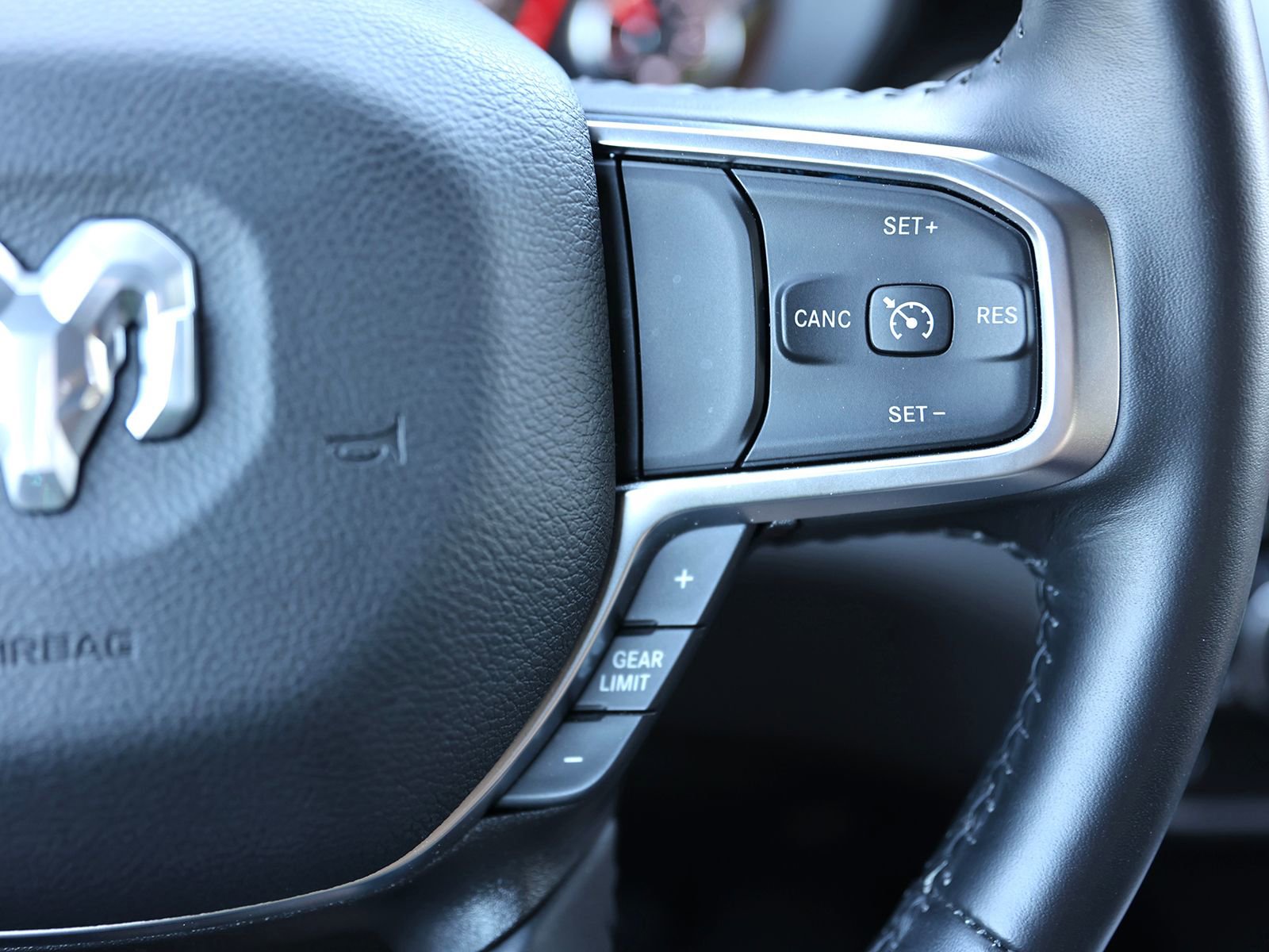 Used 2024 RAM 1500 Big Horn AWD/4WD image 40