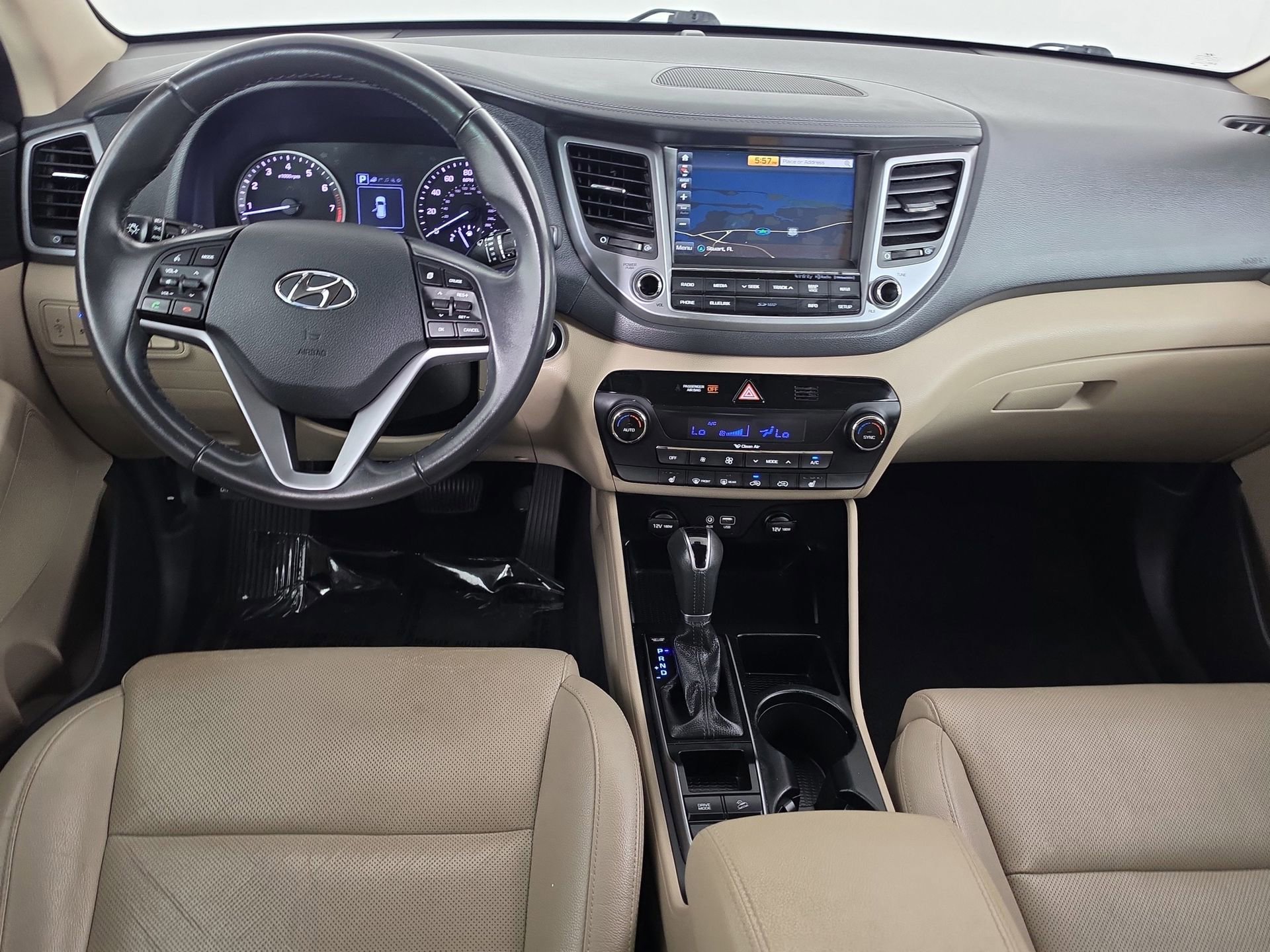 Used 2017 Hyundai Tucson SE Plus AWD/4WD image 35