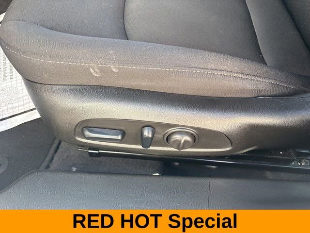 Used 2024 Chevrolet Malibu LT image 12