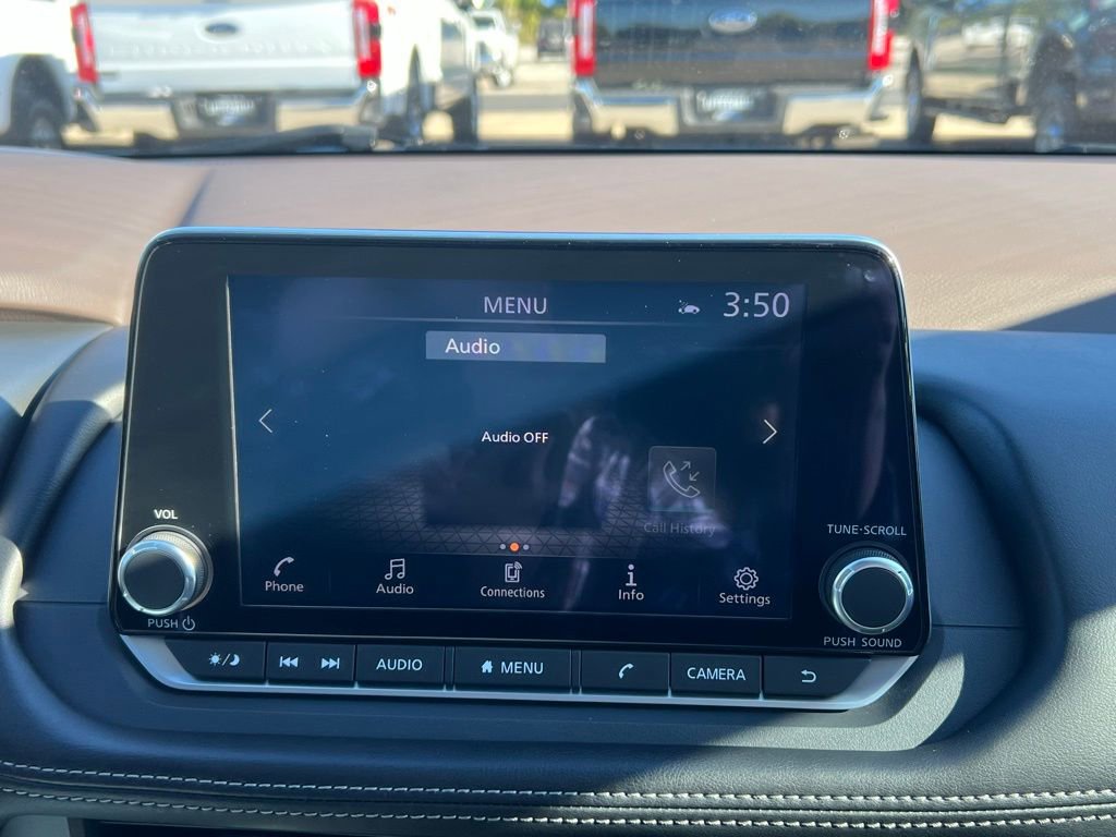 Used 2023 Nissan Rogue SV w/ SV Premium B Package image 29