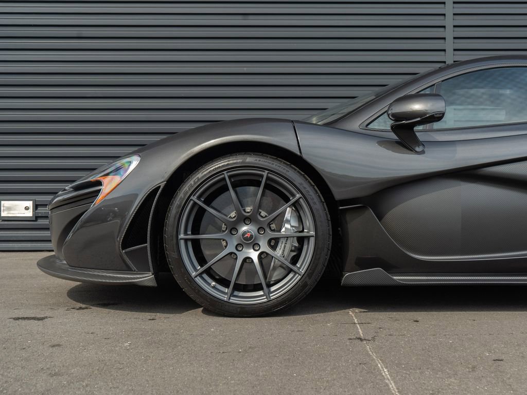 Used 2015 McLaren P1 image 3