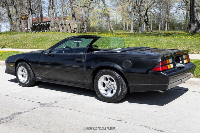 Used 1989 Chevrolet Camaro LT RWD image 6