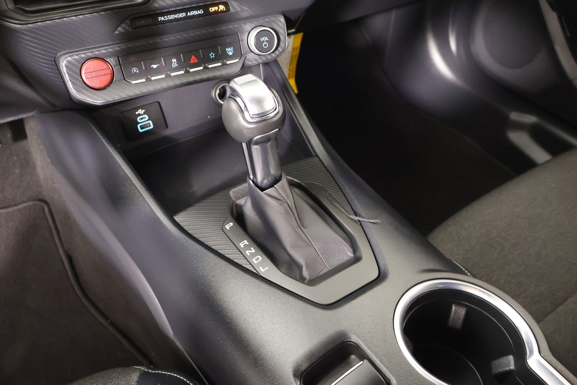 Used 2025 Ford Mustang EcoBoost image 8