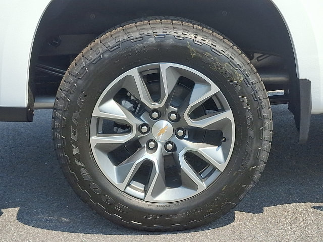 New 2026 Chevrolet Silverado 1500 LT w/ Z71 Off-Road Package AWD/4WD image 5