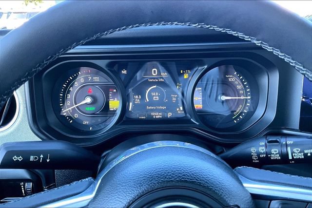 Used 2025 Jeep Wrangler Unlimited Sahara AWD/4WD image 13