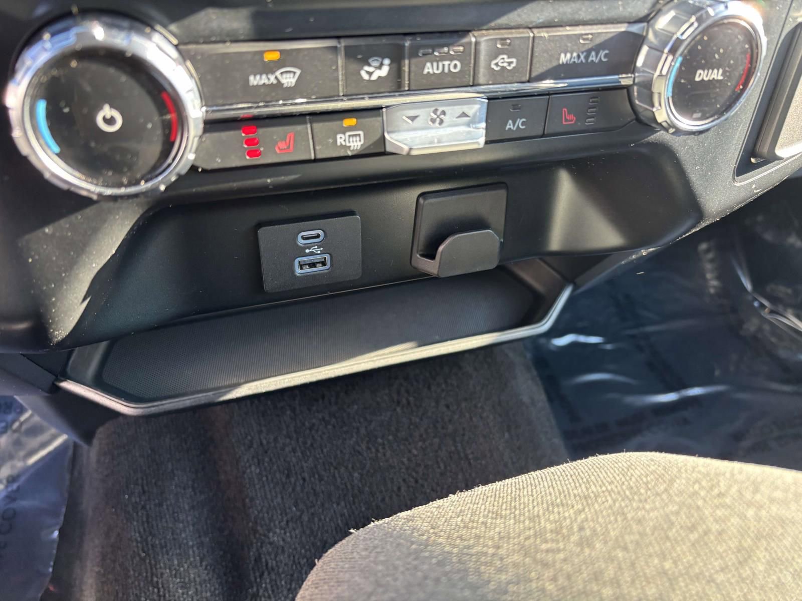 Certified 2022 Ford F150 XLT w/ Equipment Group 302A High image 25