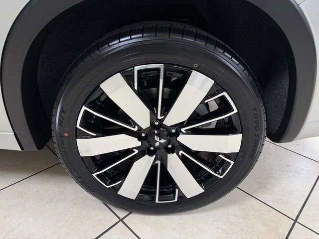 New 2026 Mitsubishi Outlander SEL FWD image 27