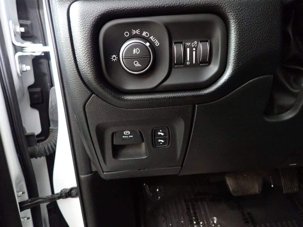 Used 2022 RAM 1500 Laramie w/ Sport Appearance Package AWD/4WD image 26