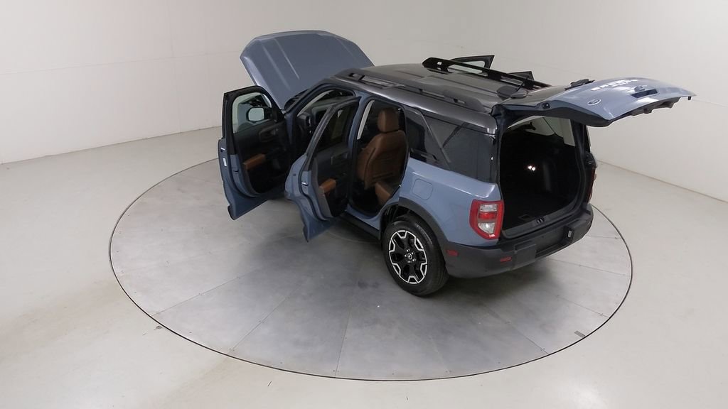 Certified 2025 Ford Bronco Sport Outer Banks w/ Outer Banks Tech Package+ AWD/4WD image 52
