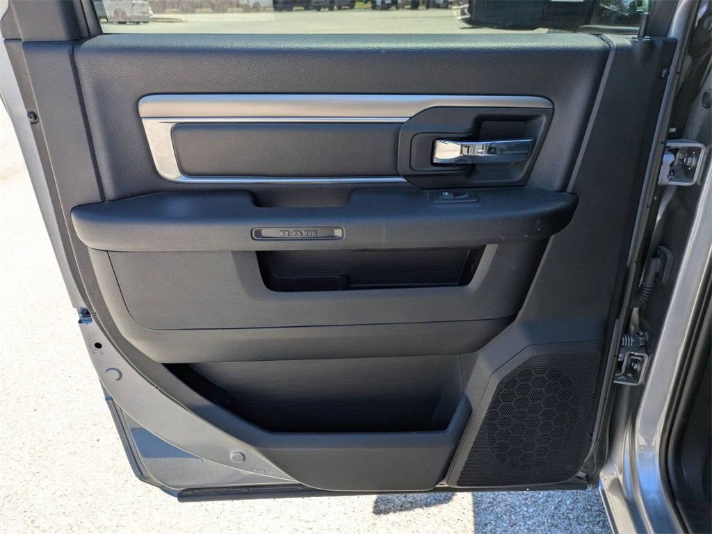 Used 2024 RAM 1500 Warlock RWD image 23