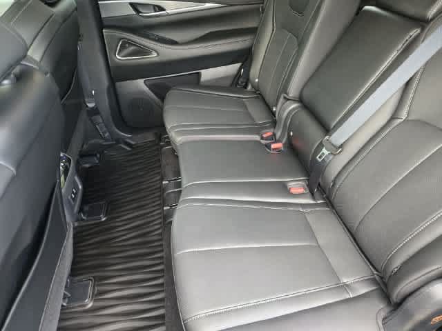 Certified 2026 INFINITI QX60 Luxe w/ Cargo Package FWD image 12
