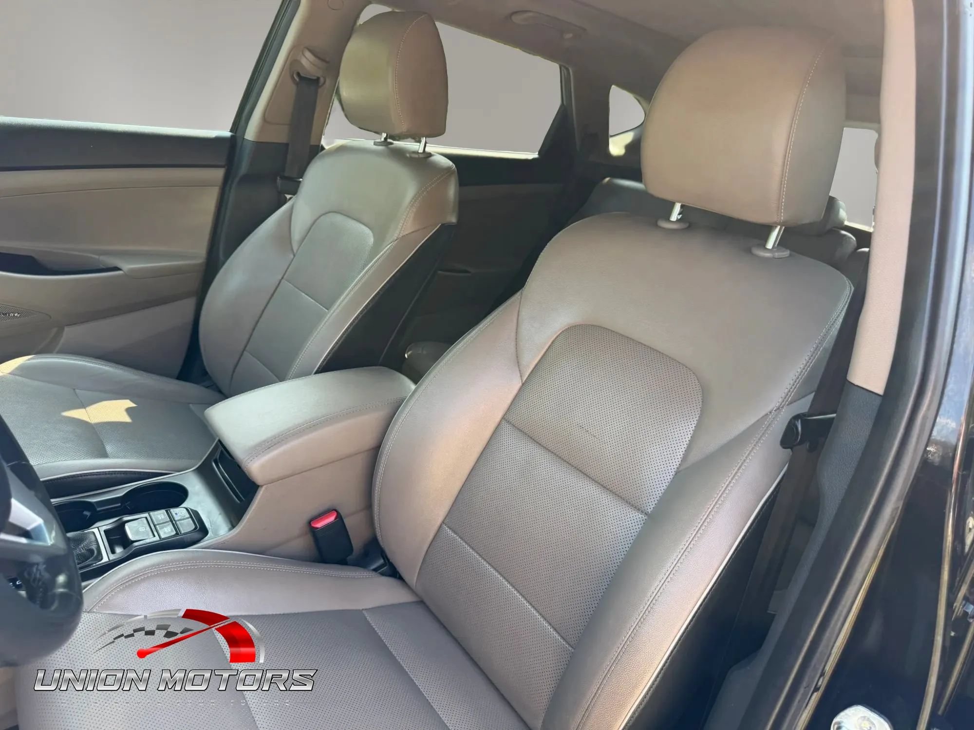 Used 2021 Hyundai Tucson Ultimate w/ Cargo Package FWD image 19