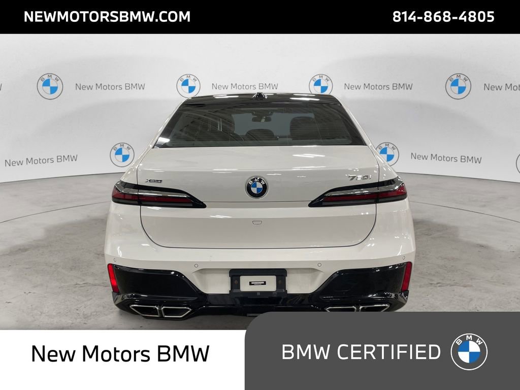 Used 2023 BMW 760i xDrive AWD/4WD image 4