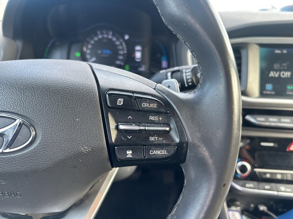 Used 2019 Hyundai Ioniq Limited image 30