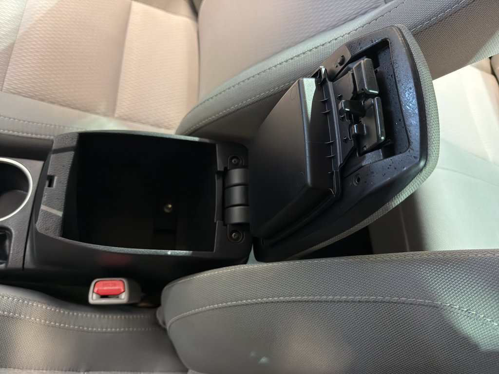 Used 2015 Toyota Corolla LE image 20